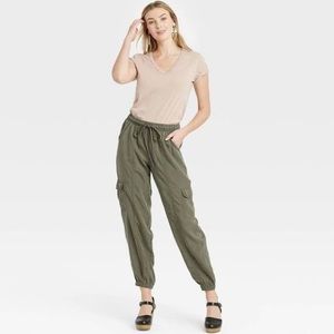 Knox Rose NWT Womens Cuffed Olive Cargo Jogger‎